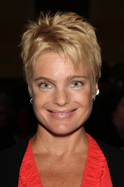 Erika Eleniak - 4