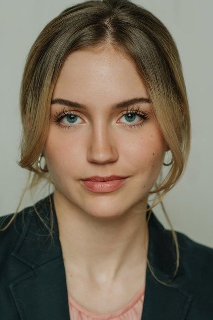Sabrina Larsen photo 4