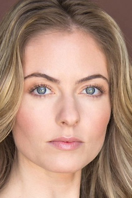 Amanda Hall photo 4