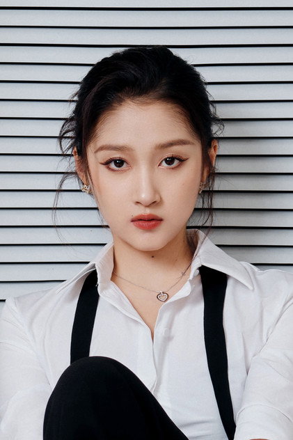 Guan Xiaotong - 5
