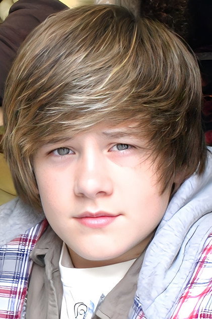 Luke Benward - 7