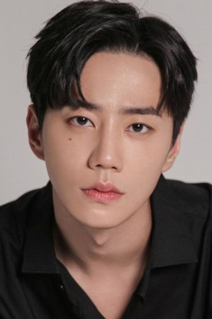 Lee Jun-young - 8
