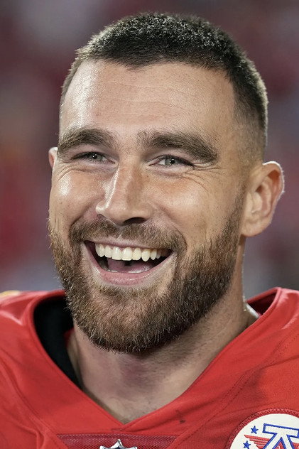 Travis Kelce - 10