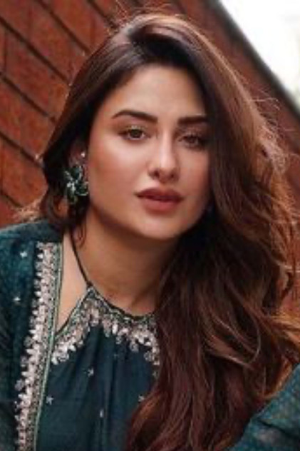 Mahira Sharma - 5