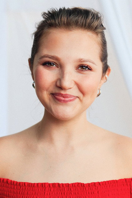 Mia McKenna-Bruce - 6