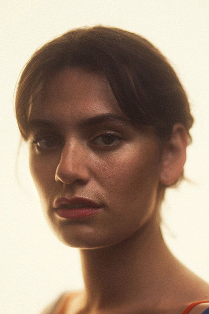 Ella Rumpf - 5