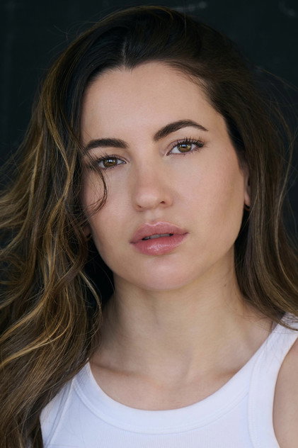Ivana Baquero photo 4