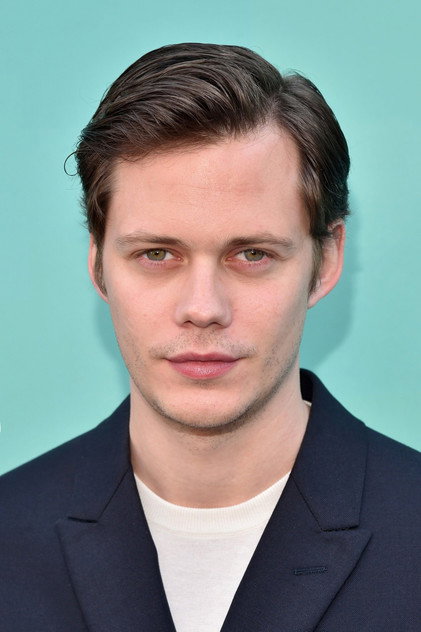Bill Skarsgård - 11