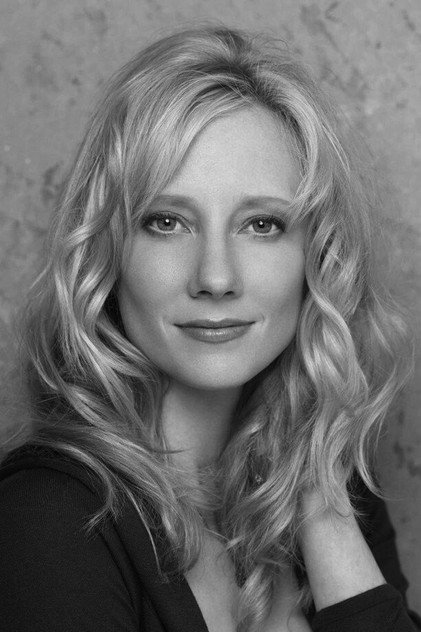 Anne Heche - 5