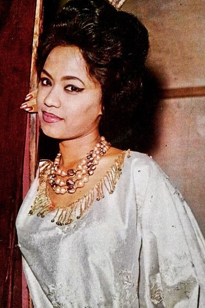Saloma photo 5