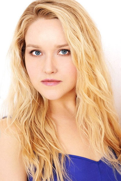 Kasia Pilewicz photo 4