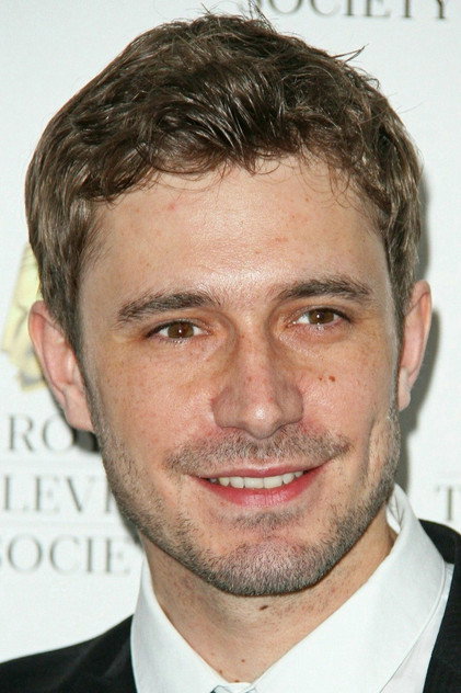 Oliver Farnworth photo 3