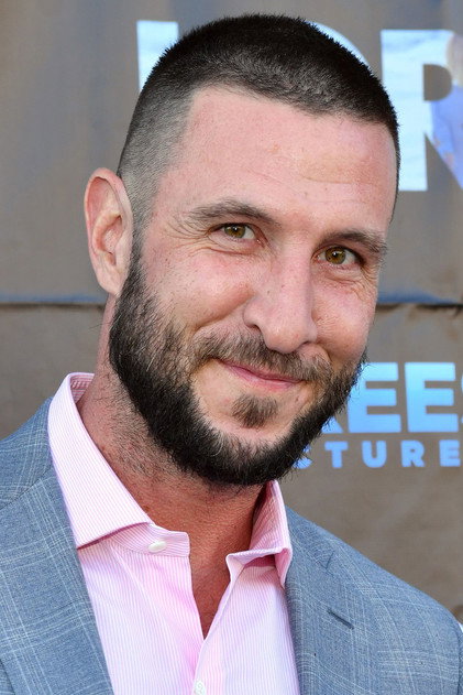 Pablo Schreiber - 4