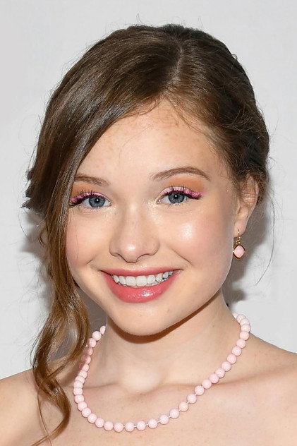Zoe Colletti - 7