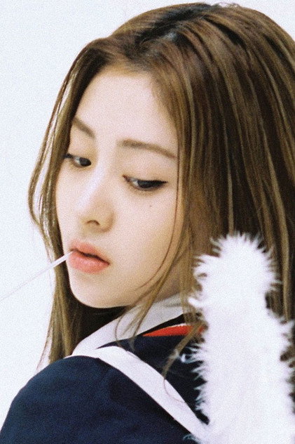 Huh Yunjin - 4