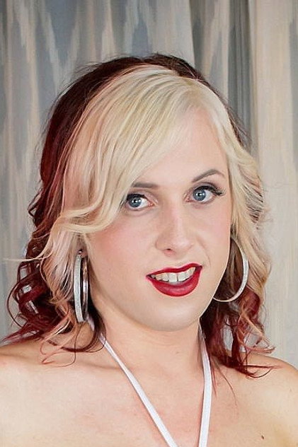 Cherry Mavrik photo 5