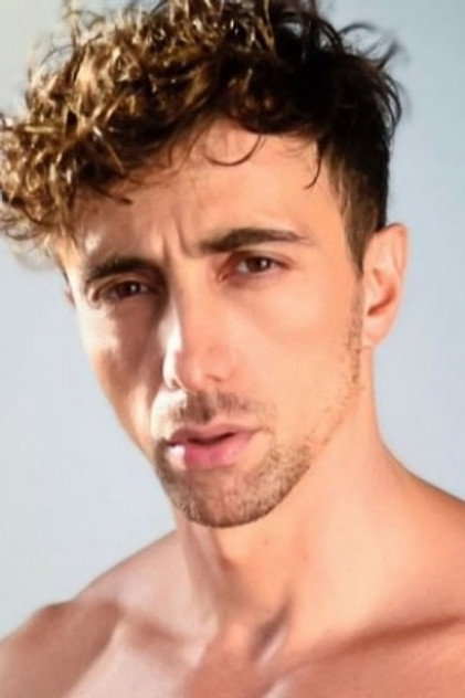 Liam Alyesto photo 4