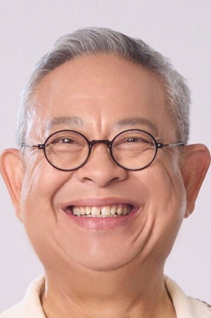 เกียรติ กิจเจริญ