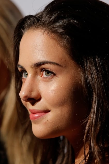 Holly Deveaux photo 13