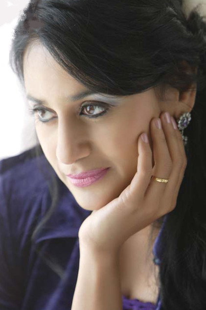 Anu Hasan photo 6