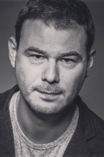 Artem Miaus photo 2
