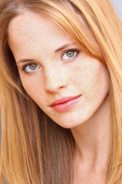 Katie Leclerc - 4