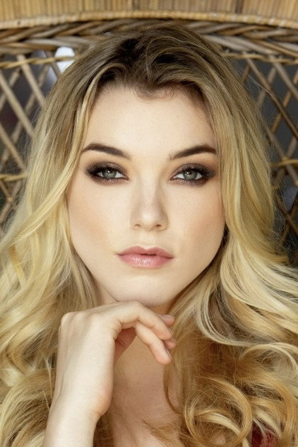 Anny Aurora photo 6