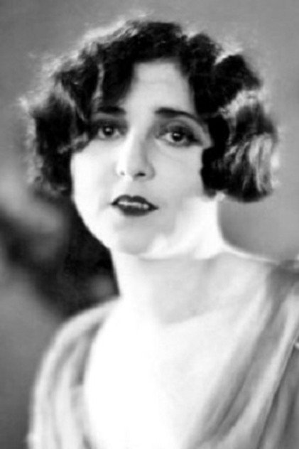 Beverly Bayne photo 3
