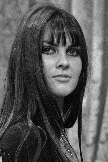 Caroline Munro - 9