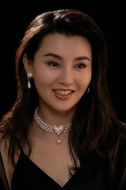 Maggie Cheung photo 13