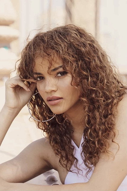 Leslie Grace - 4