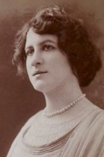 Jeanne Desclos photo 2