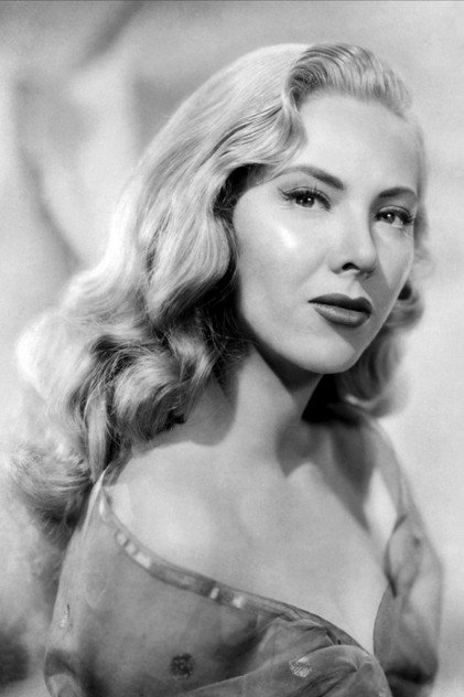 Georgine Darcy photo 3