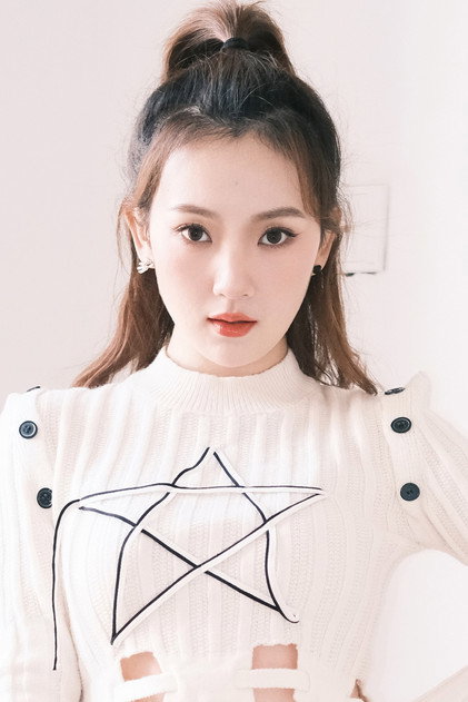 Sun Yining photo 6