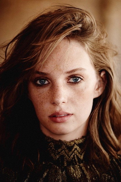 Maya Hawke - 8