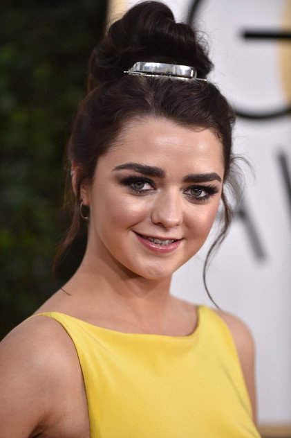 Maisie Williams - 17