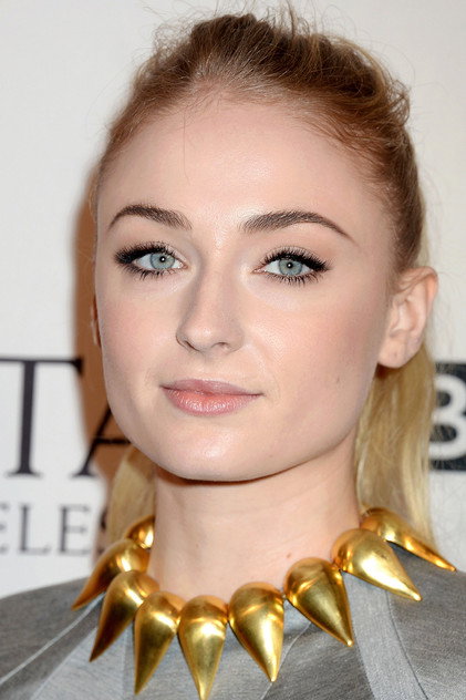Sophie Turner - 9
