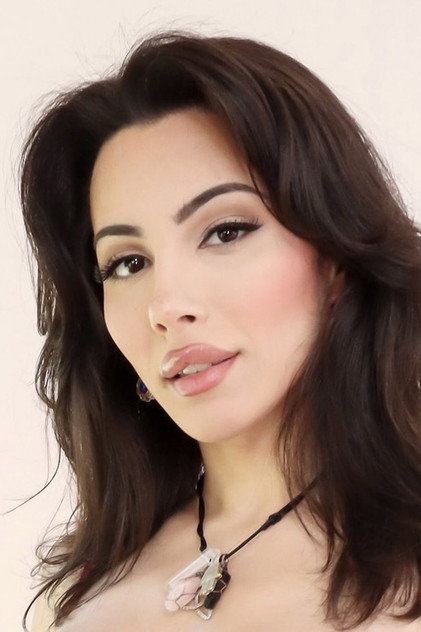 Ariel Demure photo 3