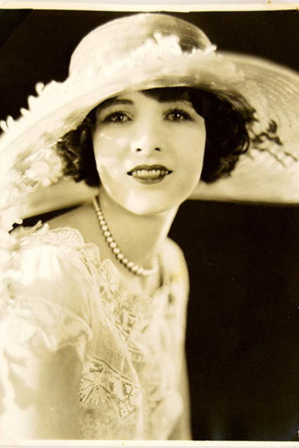 Image of Claire Windsor