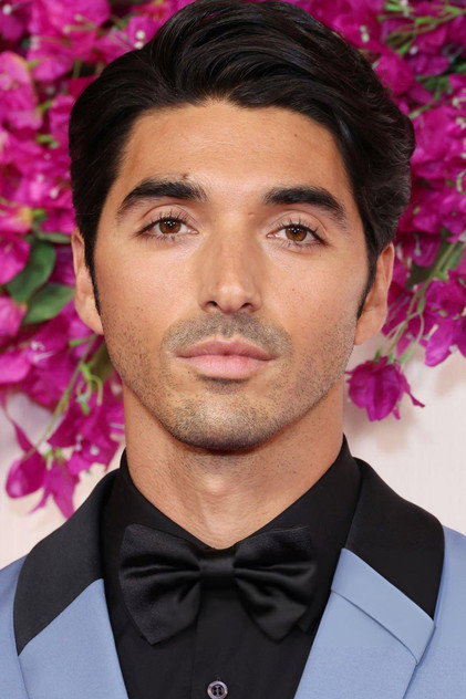 Taylor Zakhar Perez - 8