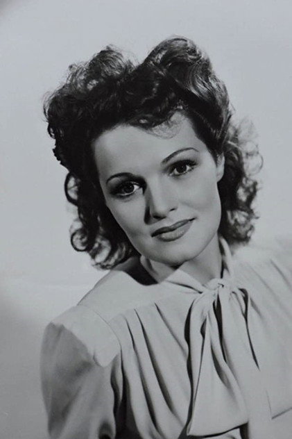 Image of Linden Travers