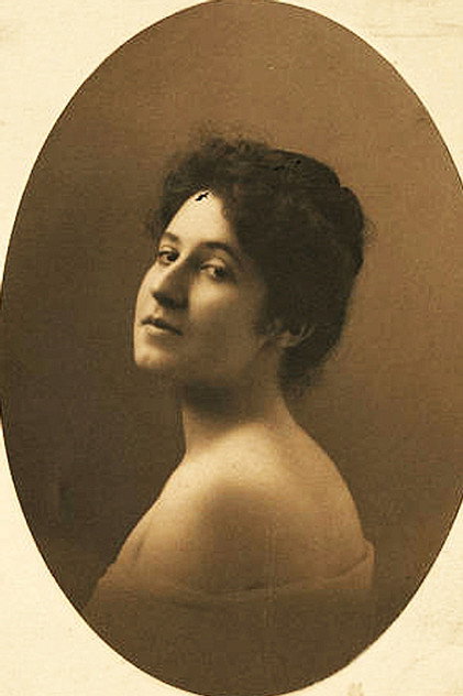 Alberta Lee photo 2