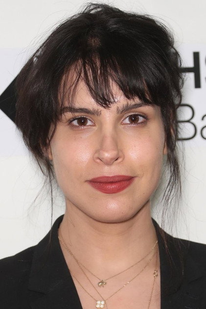 Desiree Akhavan - 9