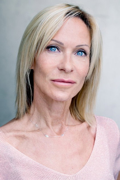 Rebecca Hampton photo 3
