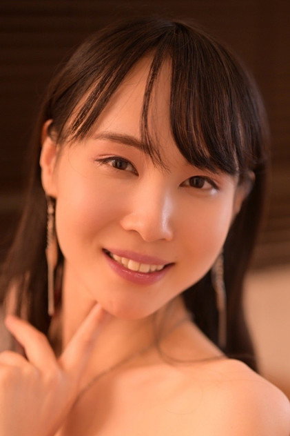 Kana Sayuki photo 2