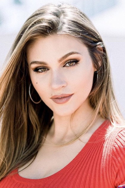 Natalie Pack photo 3