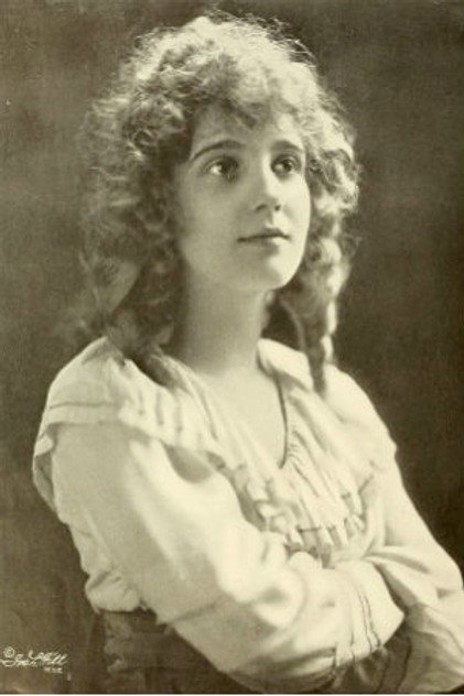 Louise Huff photo 2