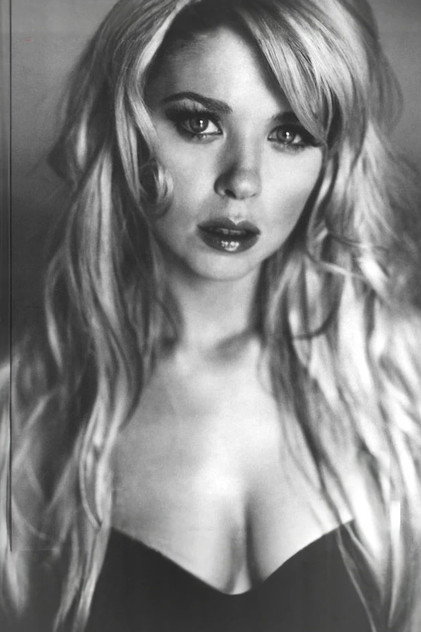 Tara Reid - 8