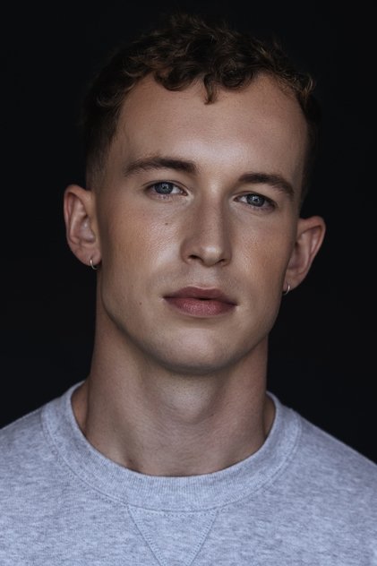 Аватар персоны Josh Lavery