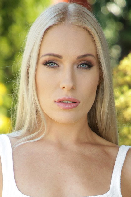 Image of Angelika Grays